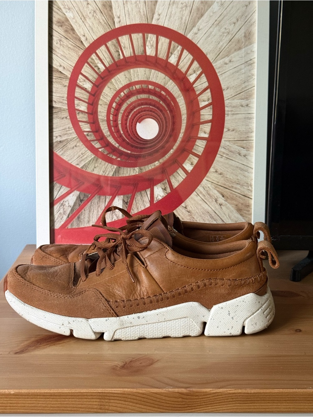 Clarks Men's Tan Brown Leather Sneakers with White Sole